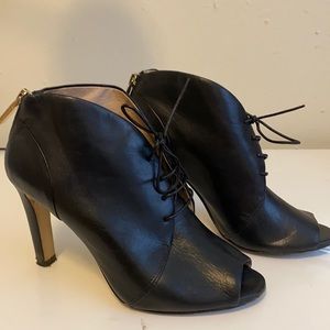 Black leather peep toe